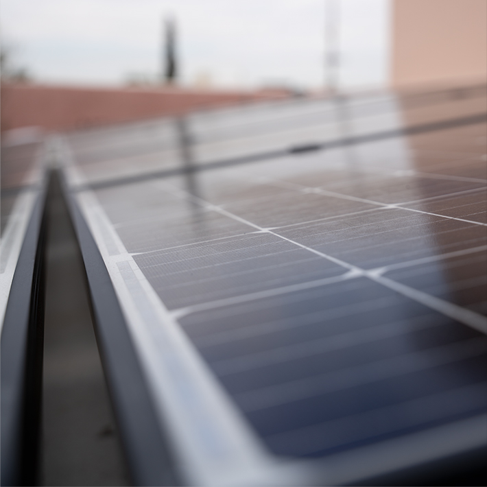 close view of solar panel depicting how long do solar panel last